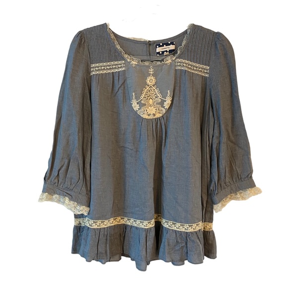 Anthropologie Comme Toi country boho peasant 3/4 sleeve top w/lace trim and bust